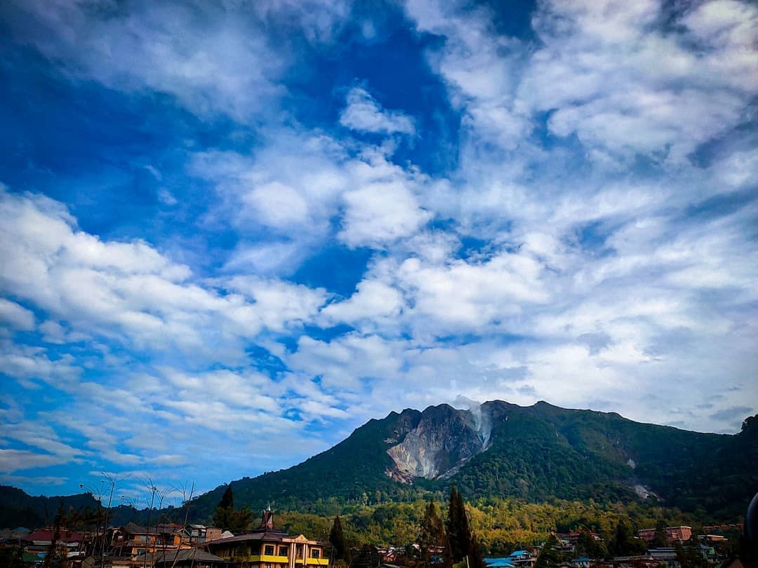 Pemandangan Gunung Sibayak Berastagi Sumatera Utara